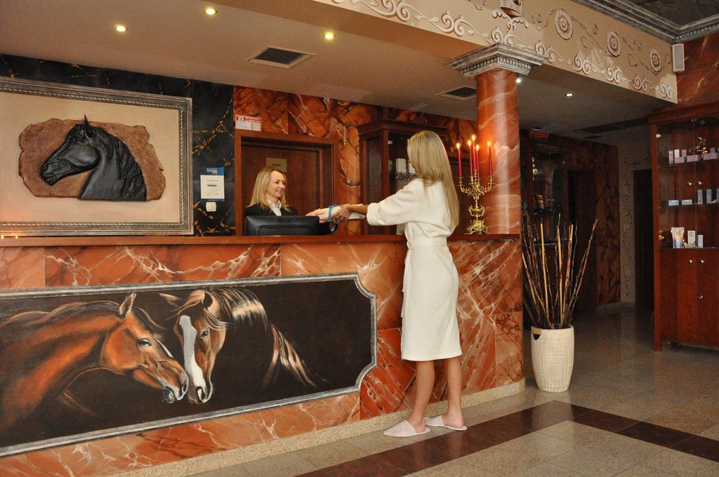 Hotel Karino Spa Polanczyk Luaran gambar