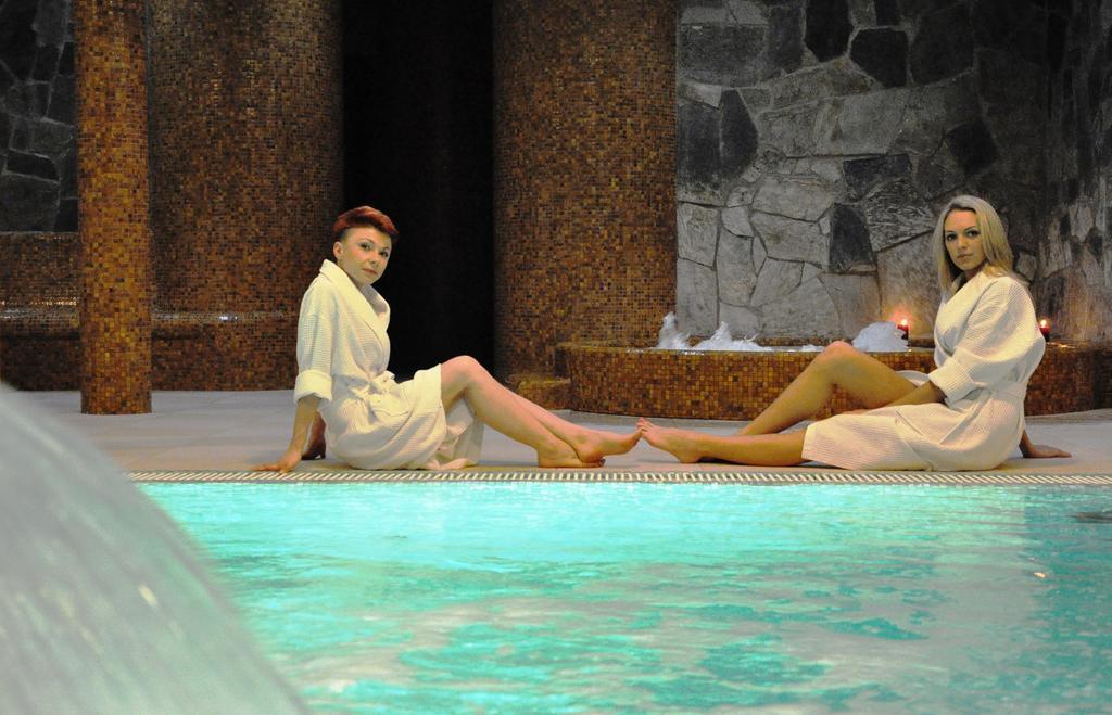 Hotel Karino Spa Polanczyk Luaran gambar