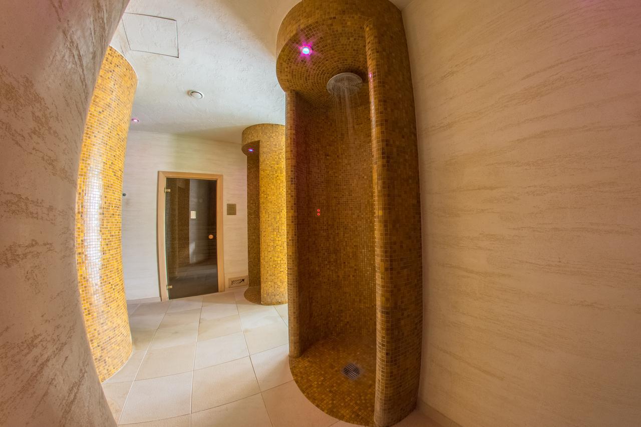 Hotel Karino Spa Polanczyk Luaran gambar